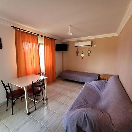 Apsa Butik Hotel Szuhumi Kültér fotó