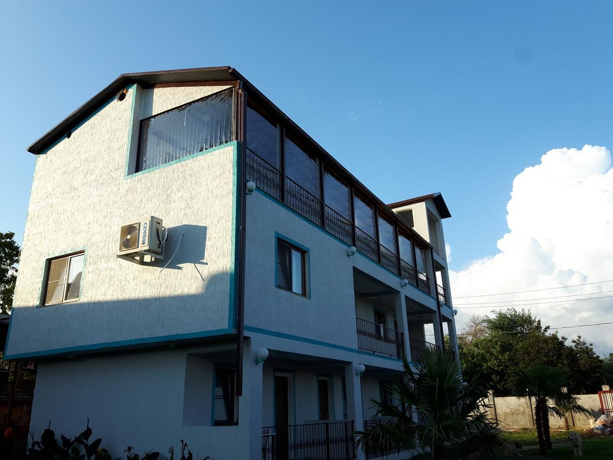 Apsa Butik Hotel Szuhumi Kültér fotó
